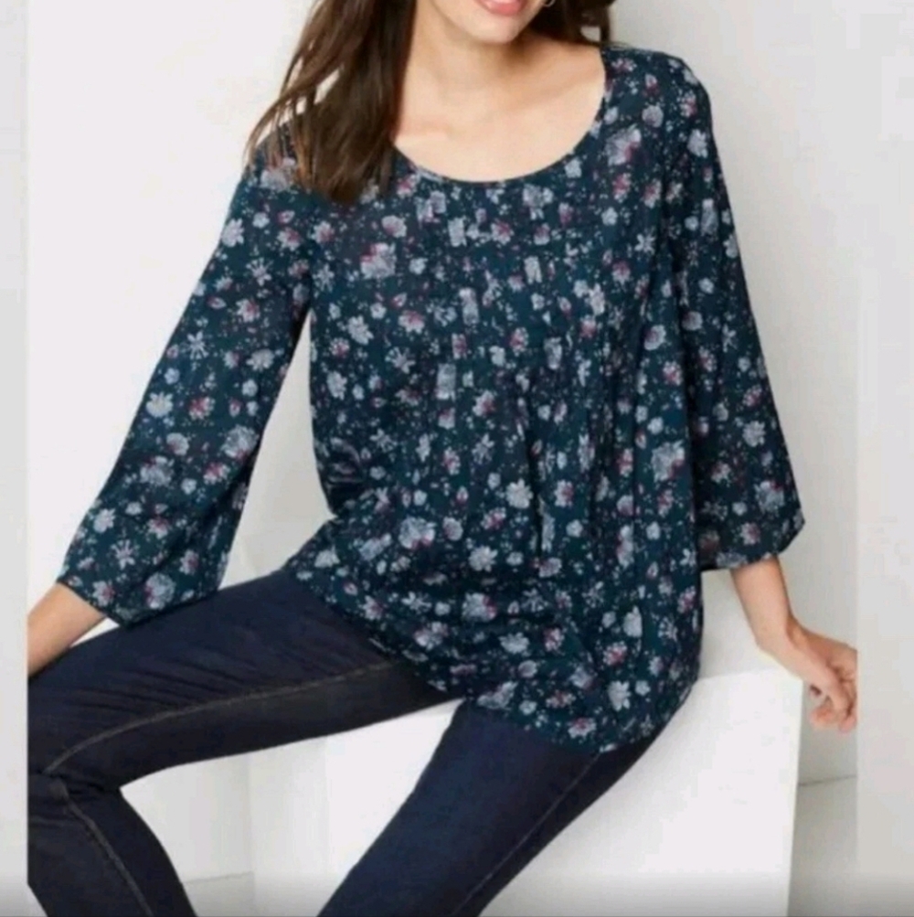 J. Jill Women Floral Pintuck Round Neck 100% Cotton Blouse Med Romantic Coquette
